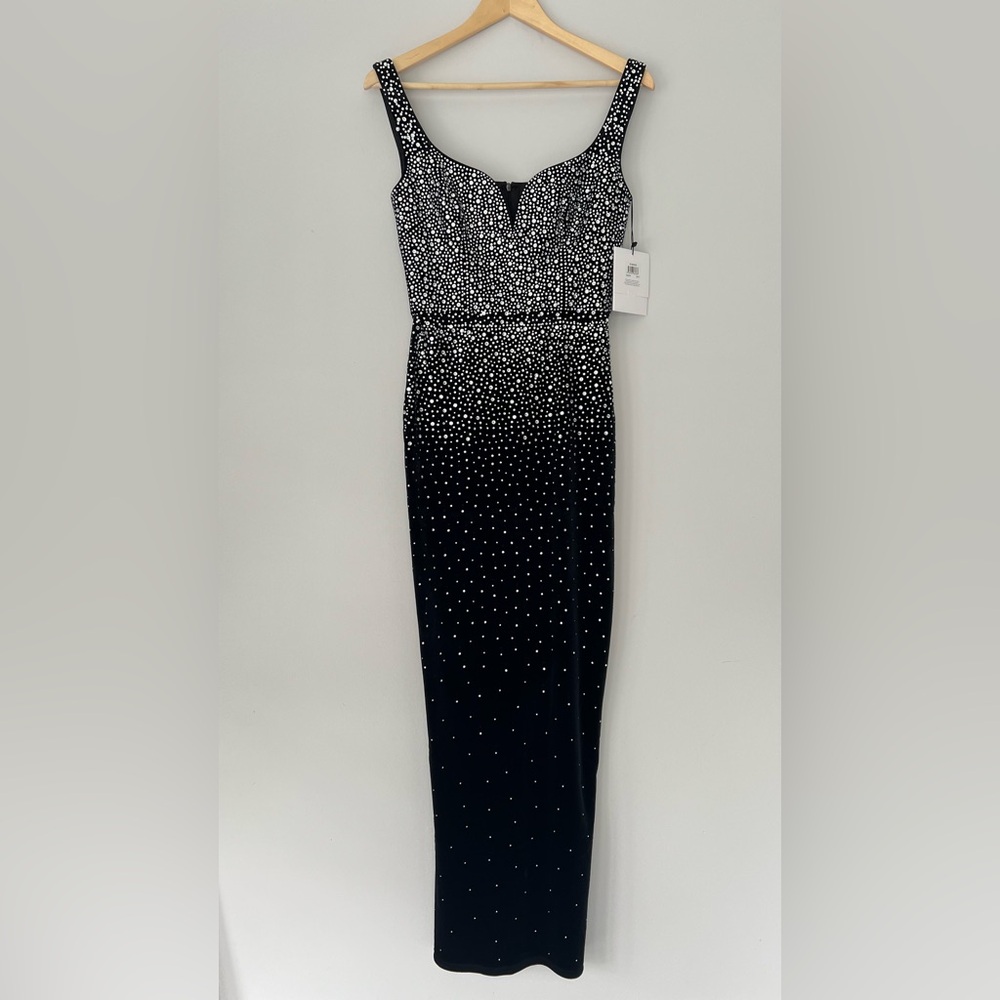 Singlet Sweetheart Column in Crystal Velvet (Season Sale❣️) - Picture 7 of 11